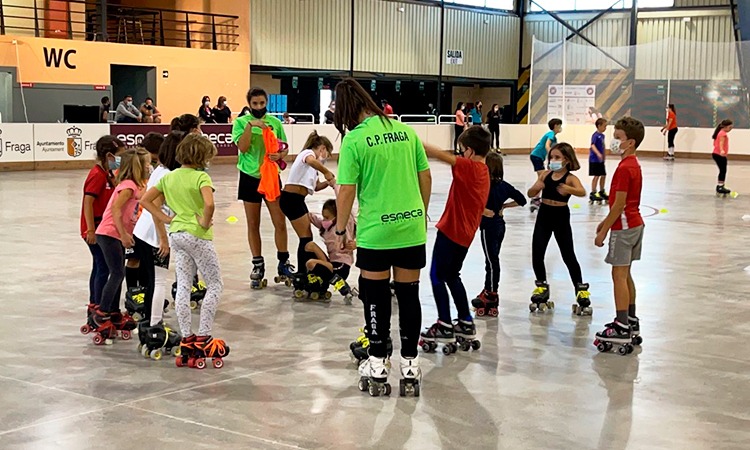 El CP Fraga arranca su primer entrenamiento de hockey patines infantil